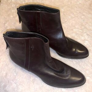 🎁Like New Stuart Weitzman Dark Brown Leather Ankle Boot #OW29939- 6.5M
